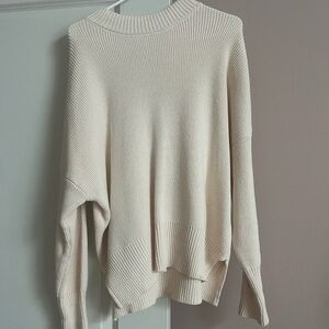 Shop Henly sweater. Size small nwot. Oversized